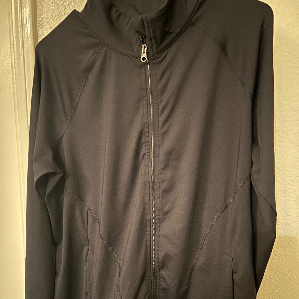 Shape Brand black athletic jacket size XL